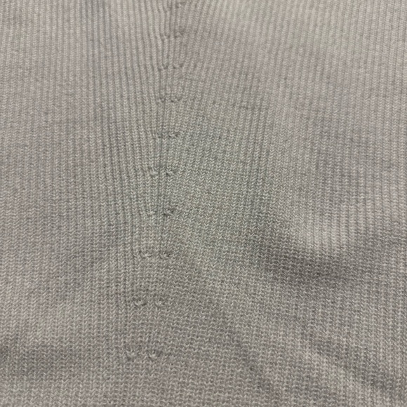 Athleta Ribbed V-Neck Sweater Medium | Lightweight Gray Athleisure Pullover - Picture 2 of 8